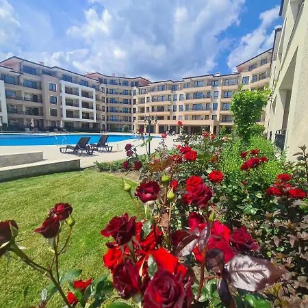 Hotel de apartamente Sea Dreams Yellow Submarine Sveti Vlas