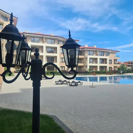 Sea Dreams Yellow Submarine Hotel de apartamente Sveti Vlas