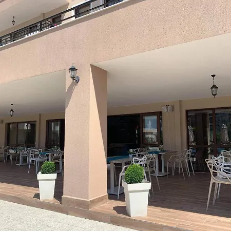 Sea Dreams Yellow Submarine Hotel de apartamente Sveti Vlas