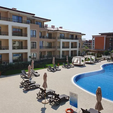 Sea Dreams Yellow Submarine Hotel de apartamente Sveti Vlas
